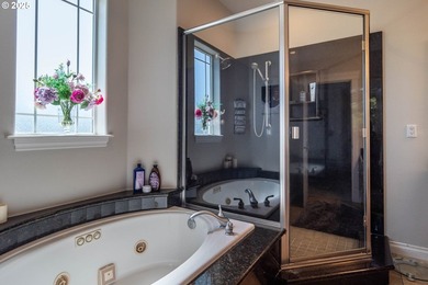 Beautiful 5-bed, 4-bath custom home on nearly one acre in a - photo 25