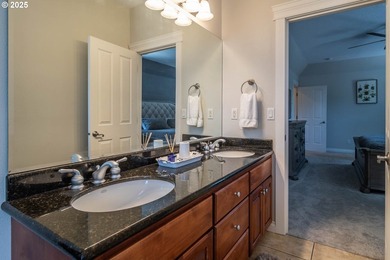 Beautiful 5-bed, 4-bath custom home on nearly one acre in a - photo 26