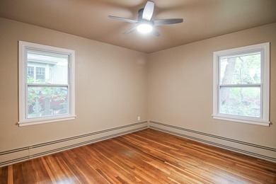 Welcome to this completely renovated stunner! Exquisite exterior - photo 27