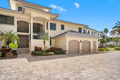 Stunning 4 Br/3 Ba Oceanfront lower-level unit. Designed - photo 31