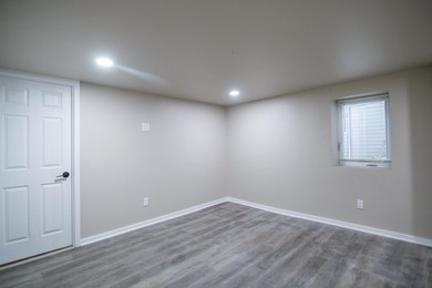 Welcome to this completely renovated stunner! Exquisite exterior - photo 42