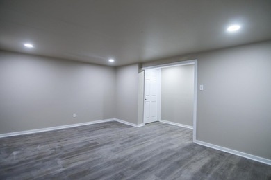 Welcome to this completely renovated stunner! Exquisite exterior - photo 46