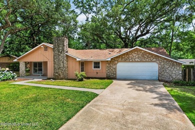 Welcome to Westgate!! Schedule your time to see this 4bed 2bth - photo 4