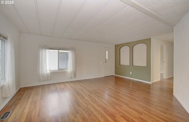 PRICE REDUCED Cute & Cute! Located in the highly sought after - photo 6