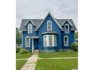 Clear Lake Home For Sale in Clear Lake Iowa