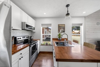 Located near the Port of Gold Beach and just minutes from local - photo 16