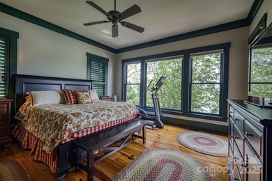 Discover a world where the majestic Blue Ridge Mountains and the - photo 18