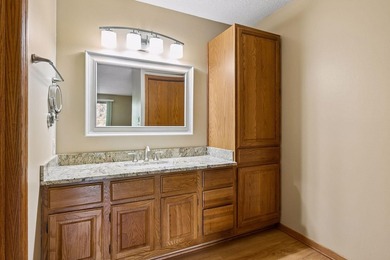 Move right into this beautifully updated condo featuring a - photo 20