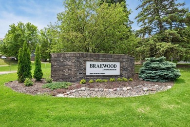 Move right into this beautifully updated condo featuring a - photo 27