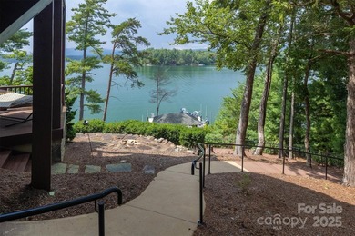 Discover a world where the majestic Blue Ridge Mountains and the - photo 34