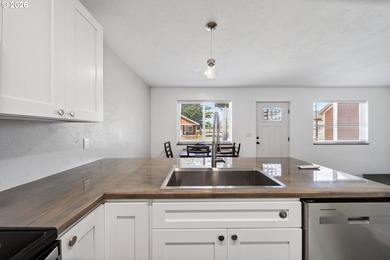 Located near the Port of Gold Beach and just minutes from local - photo 38