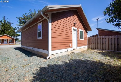 Located near the Port of Gold Beach and just minutes from local - photo 45