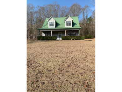 Lake Eddins Home For Sale in Pachuta Mississippi