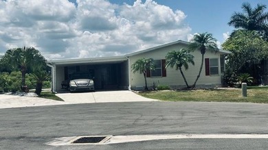 This charming 2-bedroom, 2-bathroom plus den mobile home offers - photo 1