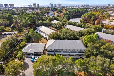 Rare and sought after live/work opportunity in the heart of - photo 17