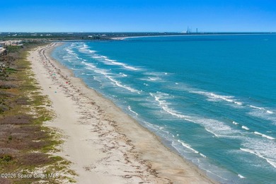 Welcome Home to Castaway Villas in Cape Canaveral! This adorable - photo 45