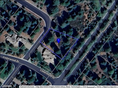 Superior nice level lot in the Foxwood Community. All utilities - photo 2