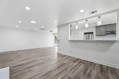 Welcome to this beautifully well maintained 4-bedroom - photo 6