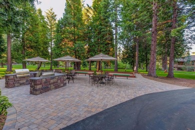 Superior nice level lot in the Foxwood Community. All utilities - photo 10