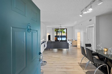 (private lake, pond, coastal) Condo For Sale in Wellington Florida