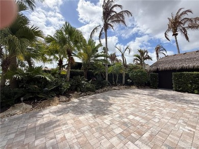 Perfectly positioned in a central location, this spacious 3522 - photo 16