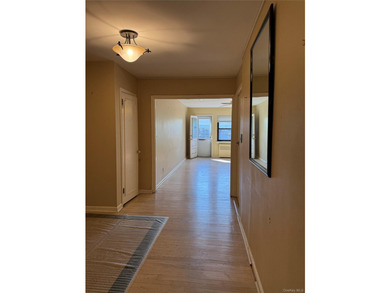 Welcome to this bright and spacious corner 2 bedroom, 2 bath - photo 17