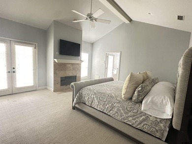 Stunning Luxury 4-Bedroom, 4.5-Bathroom Home with Guest Quarters - photo 18