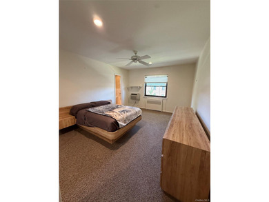 Welcome to this bright and spacious corner 2 bedroom, 2 bath - photo 18