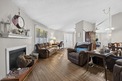 Welcome to one of Forsyth's most distinctive homes! This - photo 19