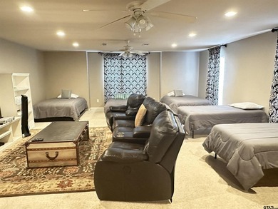 Stunning Luxury 4-Bedroom, 4.5-Bathroom Home with Guest Quarters - photo 26