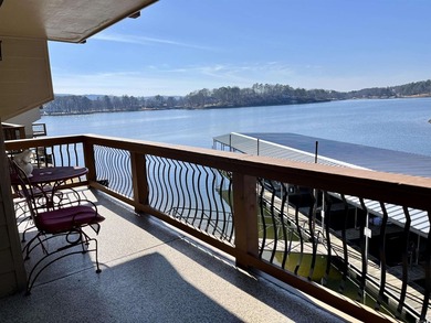 Life on Lake Hamilton doesn't get much easier than this - photo 35