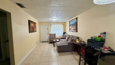 Excellent opportunity to own a well-located duplex in the heart - photo 5