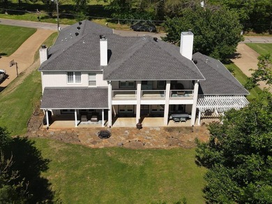 Stunning Luxury 4-Bedroom, 4.5-Bathroom Home with Guest Quarters - photo 38