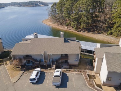 Life on Lake Hamilton doesn't get much easier than this - photo 43