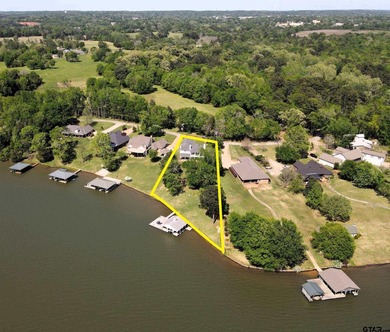 Stunning Luxury 4-Bedroom, 4.5-Bathroom Home with Guest Quarters - photo 44
