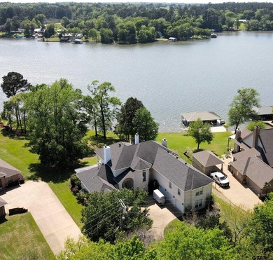 Stunning Luxury 4-Bedroom, 4.5-Bathroom Home with Guest Quarters - photo 46