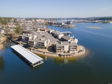 Life on Lake Hamilton doesn't get much easier than this - photo 47