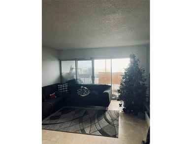 Seller is offering $5,000 toward the buyer's closing costs - photo 8