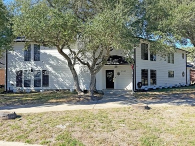 This classic-style 2-story residence is a statement of elegance - photo 1