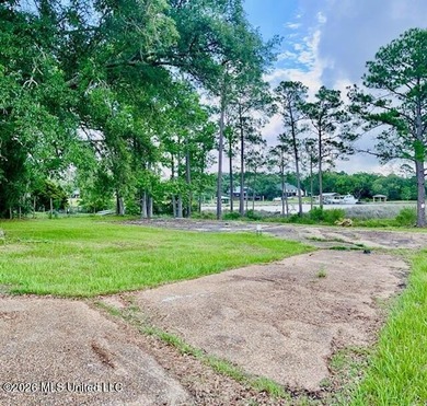 Wow! What a setting! Enjoy beautiful wide-open views and the - photo 3