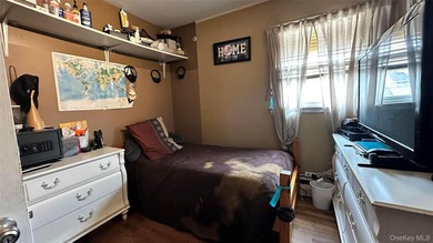 Welcome to this charming Massapequa home offering comfort - photo 11