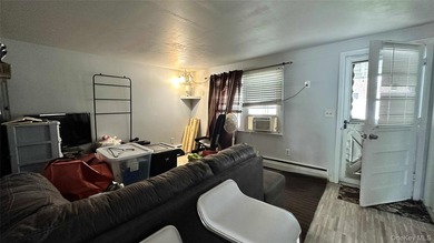 Welcome to this charming Massapequa home offering comfort - photo 15