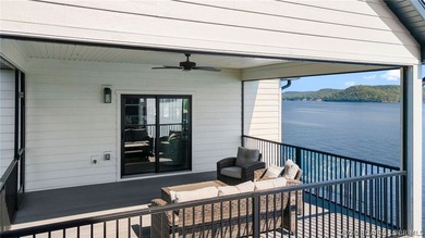 NEW CONSTRUCTION! Unobstructed lake views and luxury living - photo 19
