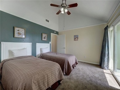 Positioned on the second floor, this waterfront retreat captures - photo 20