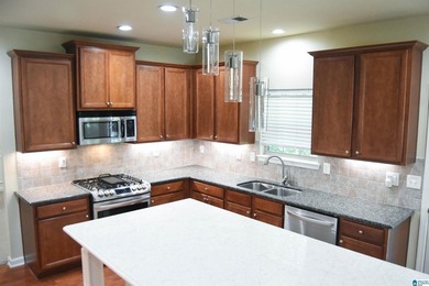 Stunning full-brick home overlooking the 14th hole of the golf - photo 21