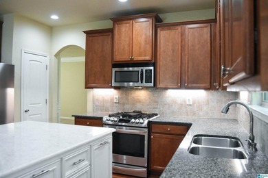 Stunning full-brick home overlooking the 14th hole of the golf - photo 23