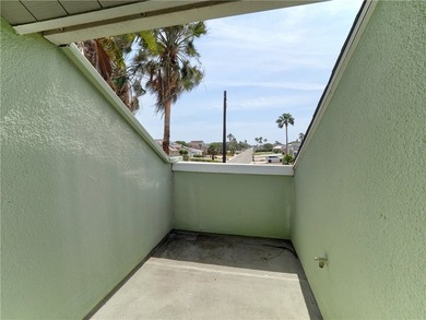 Positioned on the second floor, this waterfront retreat captures - photo 23