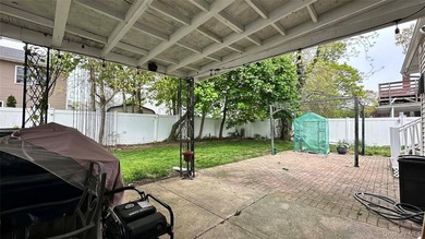 Welcome to this charming Massapequa home offering comfort - photo 24