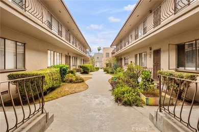 Welcome to coastal living in the heart of Long Beach! This - photo 5