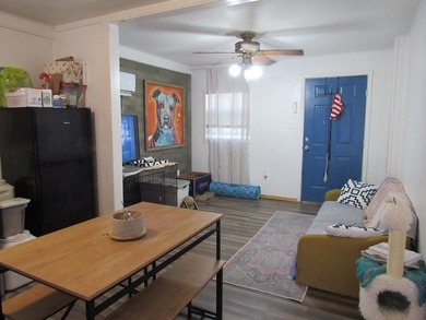 Hang up your fishing poles and settle into this charming coastal - photo 6